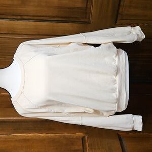 She + Sky Cream Colored Pull Over Sweatshirt With Dolman Sleeves Size Large
